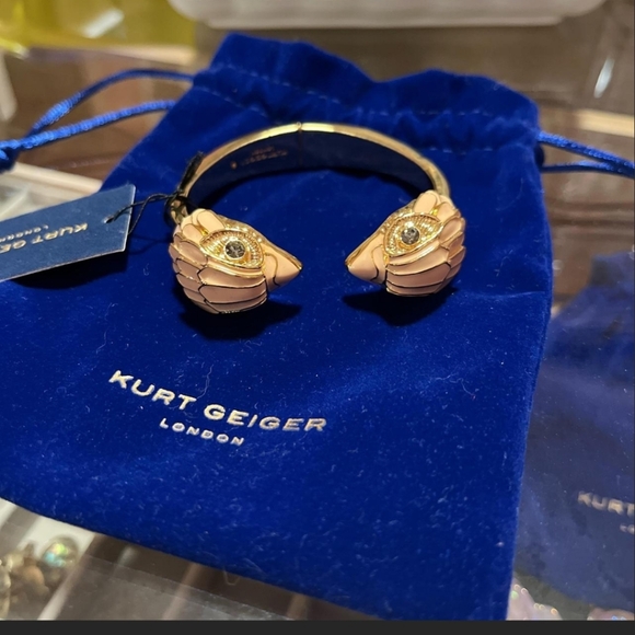 Kurt Geiger Gold Eagle Bracelet Nwt - Picture 8 of 8